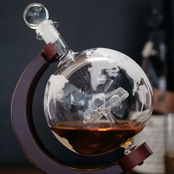 Whiskey karaffel globe